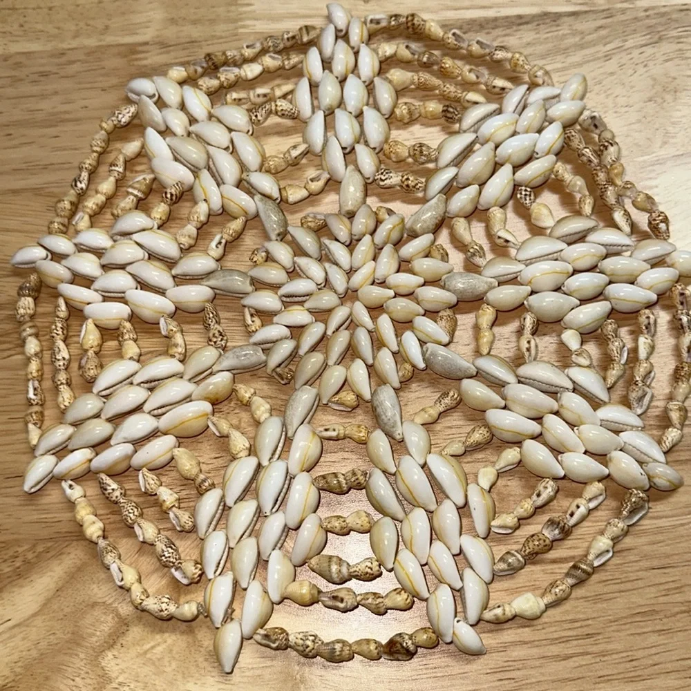 1970’s Puka Cowrie  Shell Trivet Seashell‎ Wallhanging 9”